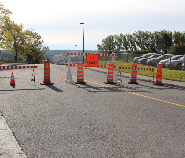 Modification à la circulation : avenues de la Cathédrale et Rouleau
